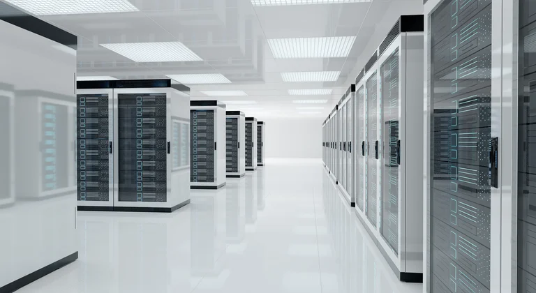 shutterstock_1588945960.jpg Cómo potenciar la sostenibilidad y eficiencia en tu centro de datos