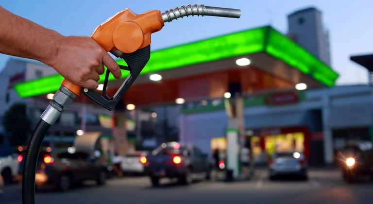 shutterstock_660743944.jpg Estación para recarga eléctrica de vehículos