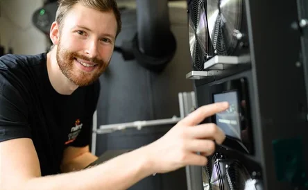 Schroff Ausbildung und Studium bei nVent Career page