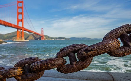 shutterstock_1328636117.jpg Evitar la corrosión en ambientes extremos