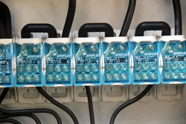 PH38017.png PH38017.jpg image