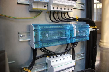 PH38018.png PH38018.jpg image