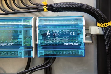 PH38020.png PH38020.jpg image