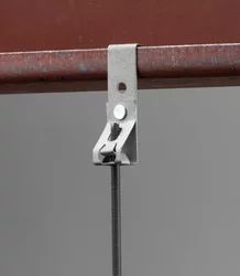 PH40210.png Improved nVent CADDY Cat HP J-Hook Mod Clip with Angle Bracket