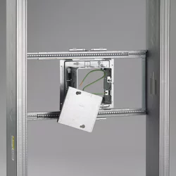 PH41894.png Between stud OBB4 assembly