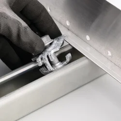 PH42935.png nVent Caddy Ladder Tray Clip, LTC