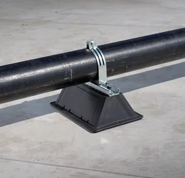 PH35531.png CADDY Pyramid Rooftop Conduit Support