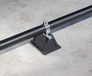 PH35532.png CADDY Pyramid Rooftop Conduit Support