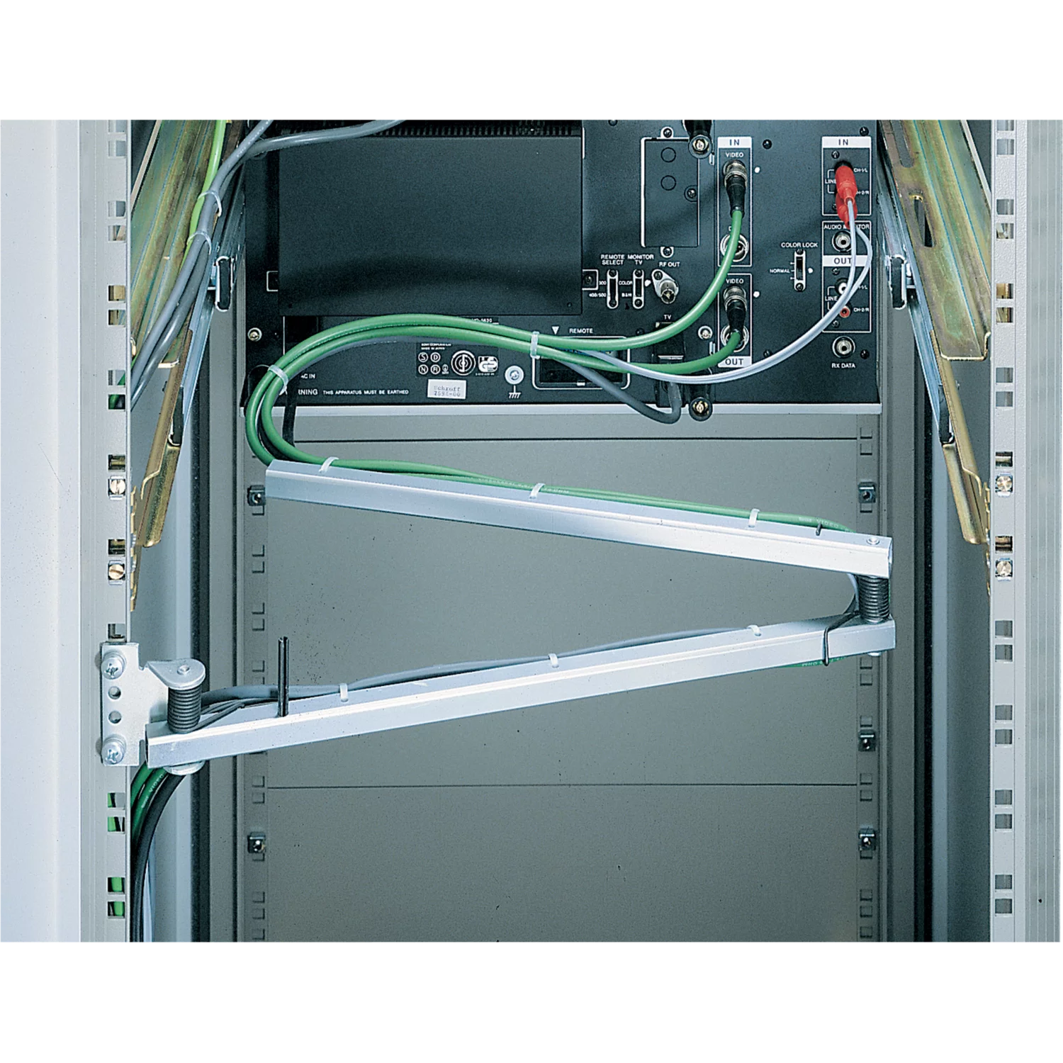 cable support arm